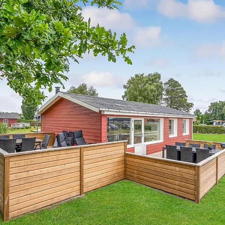 Vakantiehuis Beach Front Home In Haderslev With Wifi Haderslev